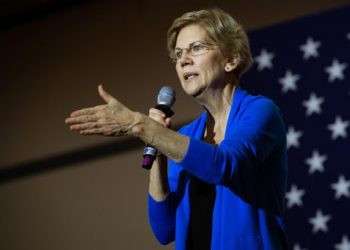 ELIZABETH WARREN DEJA LA CONTIENDA RUMBO A LA CASA BLANCA, REPORTAN MEDIOS