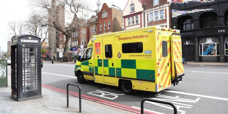 ESPAÑA SUPERA POR PRIMERA VEZ LOS 500 MUERTOS POR COVID-19 EN UN DÍA