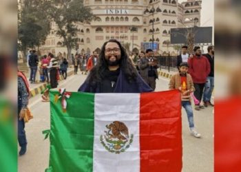 ESTUDIANTE MEXICANO ATRAPADO EN LA INDIA PIDE AYUDA
