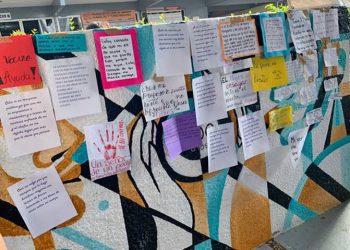 EXHIBEN «MURO DE LA VERGÜENZA» EN COBATAB