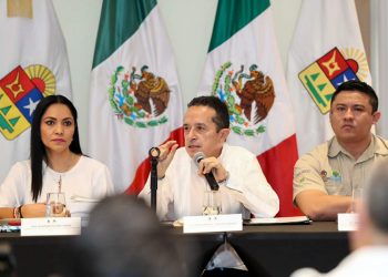 QUINTANA ROO NO TIENE RESTRICCIONES DE VIAJE POR EL CORONAVIRUS, EXPONE EL GOBERNADOR CARLOS JOAQUÍN