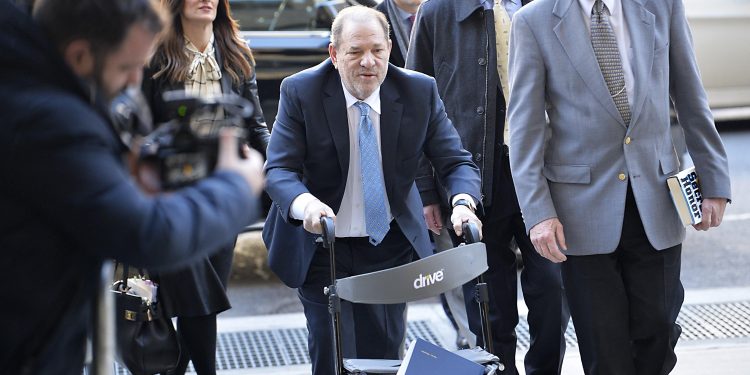 HARVEY WEINSTEIN ABANDONA EL HOSPITAL TRAS PROCEDIMIENTO CARDÍACO