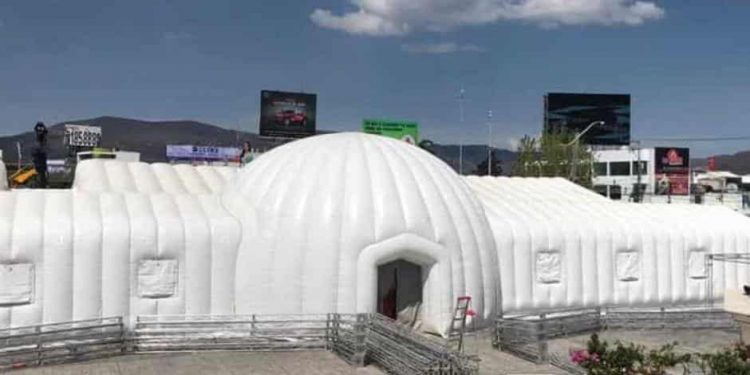 HIDALGO INSTALA PRIMER HOSPITAL INFLABLE PARA ENFRENTAR COVID-19