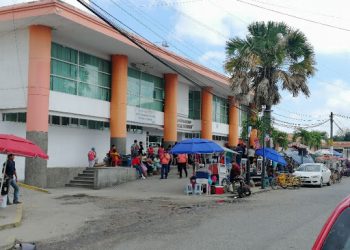 HOSPITAL JUAN GRAHAM CUENTA CON 50 VENTILADORES Y SE ESPERAN MÁS, DESTACA SALUD