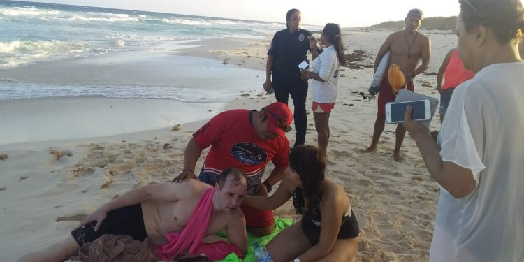 TURISTAS PASAN TREMENDO SUSTO EN COZUMEL