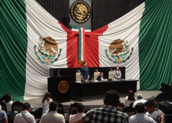 ELIGEN A INTEGRANTES DEL PRIMER PARLAMENTO FEMENIL DE QUINTANA ROO