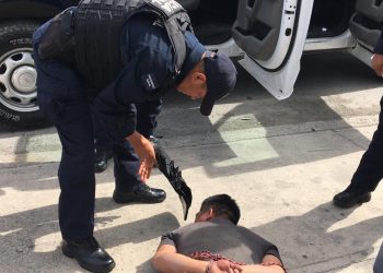 CIUDADANOS ATRAPAN A LADRÓN EN REGIÓN DE CANCÚN Y LO ENTREGAN A LA POLICÍA