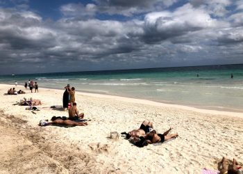 POR FUERTES VIENTOS MANTIENEN CERRADO PUERTOS EN ZONA COSTERA DE TULUM