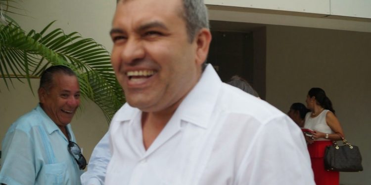 ELIEZER VILLANUEVA, EL DESAPARECIDO FUNCIONARIO BORGISTA, ANDA A «SALTO DE MATA»