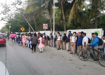 SECUNDARIA «ZAMNÁ» DE TULUM IMPLEMENTA MEDIDAS SANITARIAS CONTRA EL CORONAVIRUS