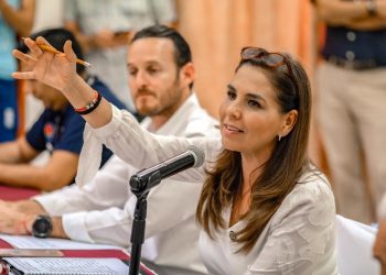 TRABAJAMOS EN VARIOS FRENTES PARA CONTENER LA EXPANSIÓN DEL COVID-19”: MARA LEZAMA A CÓNSULES