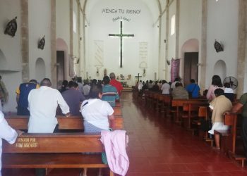 PIDE IGLESIA POSPONER BODAS, BAUTIZOS Y XV AÑOS