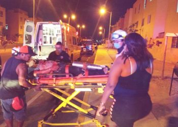 PRESUNTO SUICIDA CAE DE UN TERCER PISO