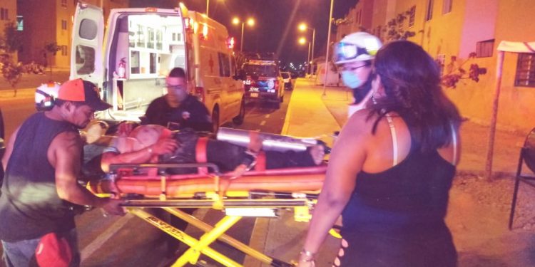 PRESUNTO SUICIDA CAE DE UN TERCER PISO