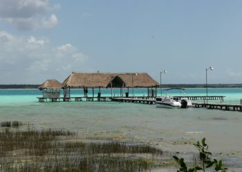 RESIENTE BACALAR LA AUSENCIA DE TURISMO