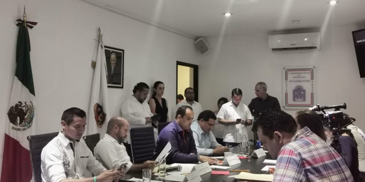 DIPUTADOS DE QUINTANA ROO BUSCAN APROBAR SE DESTINEN 6.2 MDP MENSUALES DE APOYO A LA GENTE DURANTE LA CONTINGENCIA