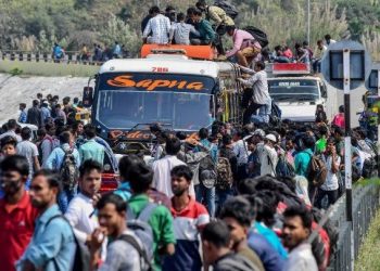 INDIA PONE EN CUARENTENA A SUS MIL 300 MILLONES DE HABITANTES