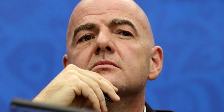INFANTINO PIENSA REFORMAR EL FUTBOL CON MENOS TORNEOS