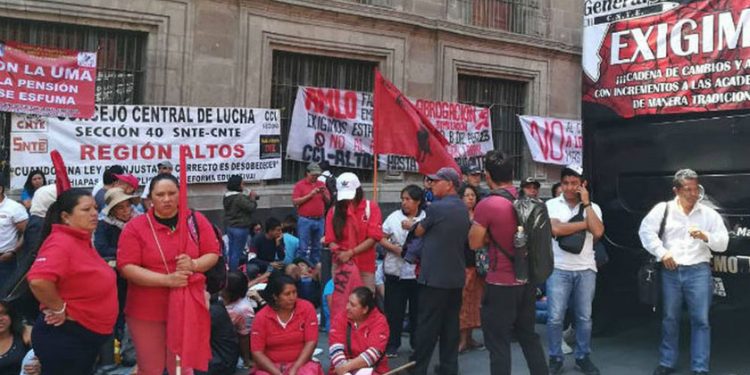 LA CNTE SOLICITA MIL 200 MDP AL GOBIERNO FEDERAL POR SALARIOS ATRASADOS
