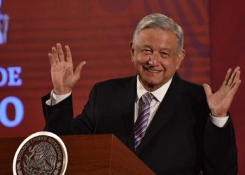 LÓPEZ OBRADOR CELEBRA QUE PROGRAMAS SOCIALES SE ELEVEN A RANGO CONSTITUCIONAL