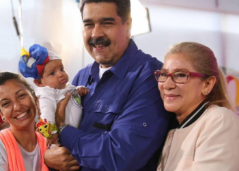 MADURO LLAMA A VENEZOLANAS A TENER SEIS HIJOS