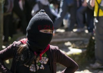 MUJERES ZAPATISTAS SE UNEN A PARO FEMINISTA