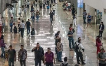 MÉXICO MONITOREA RESTRICCIONES DE VIAJE A EU