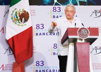 “NO IMPULSARÉ REFORMAS QUE AFECTEN A LA BANCA”: LÓPEZ OBRADOR