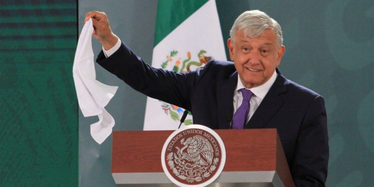 NO SOY FEMINISTA, SOY HUMANISTA: LÓPEZ OBRADOR