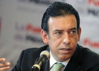 OPERAN A HUMBERTO MOREIRA TRAS INFARTO