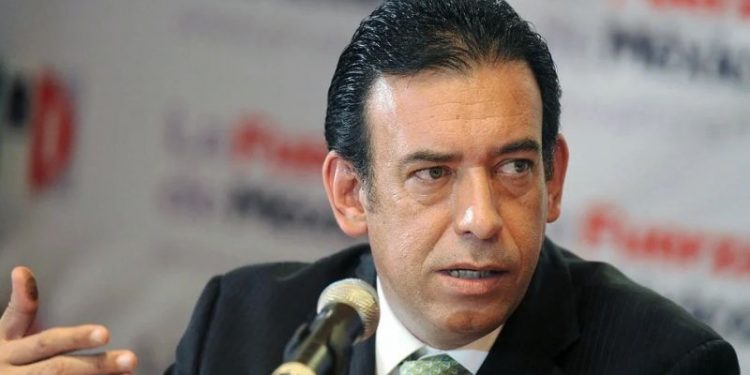 OPERAN A HUMBERTO MOREIRA TRAS INFARTO