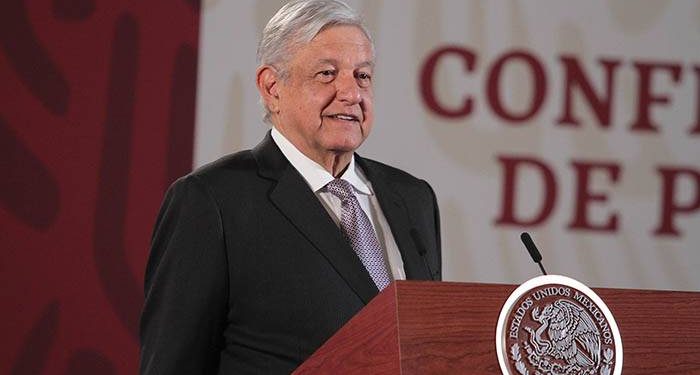 POR COVID-19, AMLO CONGELA SALARIOS DE ALTOS FUNCIONARIOS