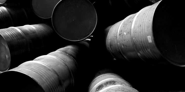 PRECIO DEL PETRÓLEO MEXICANO, EN SU PEOR DEVALUACIÓN EN 21 AÑOS