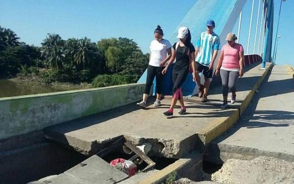 RECONSTRUYÓ SOTOP PUENTE CARRIZAL III, BOSQUES DE SALOYA