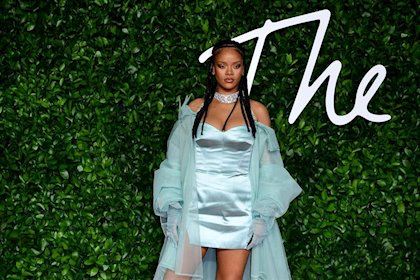RIHANNA HACE MILLONARIA DONACIÓN PARA LA LUCHA CONTRA EL COVID-19