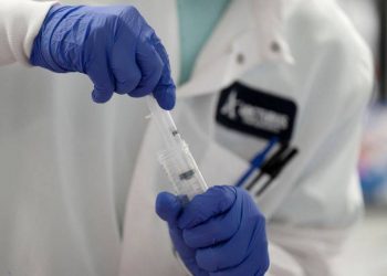 RUSIA ANUNCIA QUE VACUNA CONTRA COVID-19 PASA PRIMERA FASE DE PRUEBAS