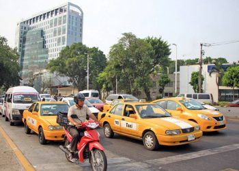 SOLICITA SECRETARÍA DE MOVILIDAD A CHOFERES Y USUARIOS ADOPTAR MEDIDAS PARA PREVENIR EL COVID-19