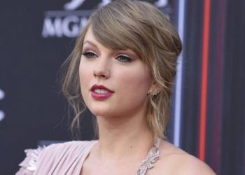 TAYLOR SWIFT DONA UN MDD A AFECTADOS POR TORNADOS EN TENNESSEE