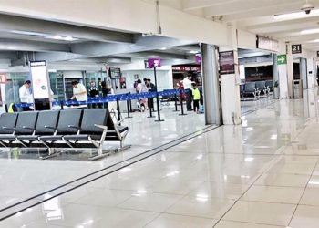 VACÍA COVID-19 LOS PASILLOS DEL AEROPUERTO DE LA CIUDAD DE MÉXICO