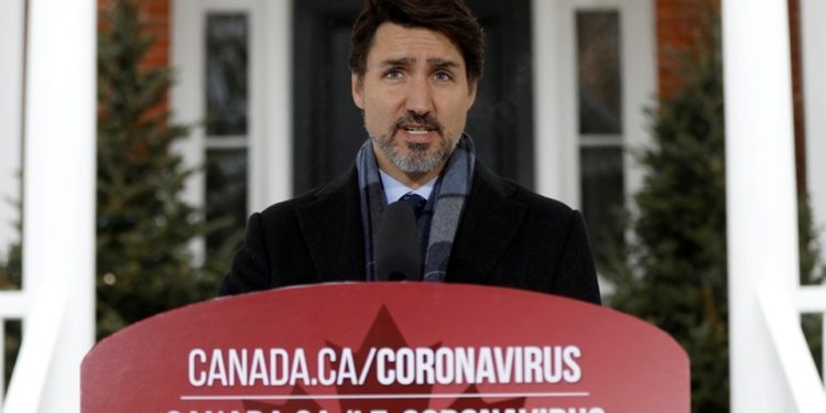 «YA ES SUFICIENTE»: TRUDEAU REPRENDE A CANADIENSES QUE EVADEN EL AISLAMIENTO