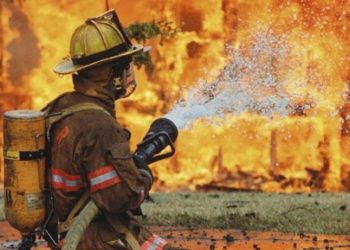 INCENDIAN GRUPO DE AUTOAYUDA EN CANCÚN