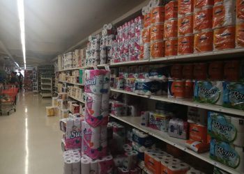 EN CANCÚN NO HAY COMPRAS DE PÁNICO