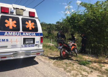 MOTOCICLISTA EXTRANJERO SE «VUELA» EL FILTRO DEL C-4 Y DERRAPA EL INTENTAR ESCAPAR