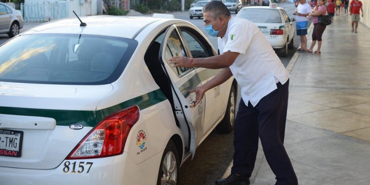 TAXISTAS EMPIEZAN A BAJAR SUS COSTOS ANTE LA CRISIS DEL COVID-19