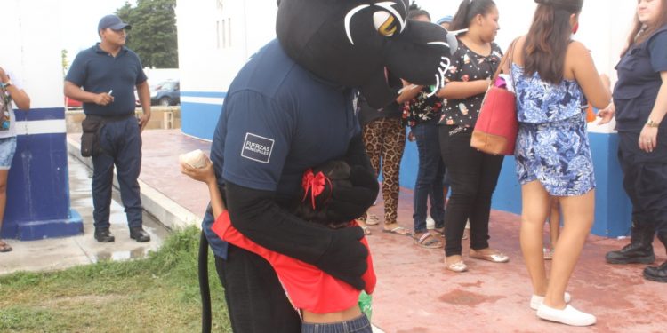 POLICÍA MUNICIPAL CONTINUARÁ CON EL FOMENTO A LA PREVENCIÓN CON NIÑAS Y NIÑOS DE SOLIDARIDAD, HOY PIDE QUEDARSE EN CASA