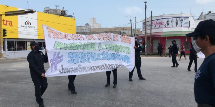 ESCUADRÓN AZOR CIERRA NEGOCIOS DE LA ZONA DEL CRUCERO PARA EVITAR MAYOR CONTAGIO DE COVID-19