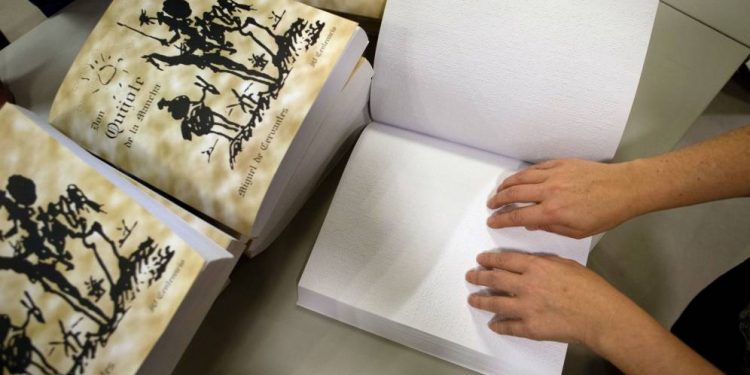 ENTREGA SECRETARÍA DE CULTURA FOLLETERÍA EN BRAILLE PARA LA JORNADA NACIONAL DE SANA DISTANCIA