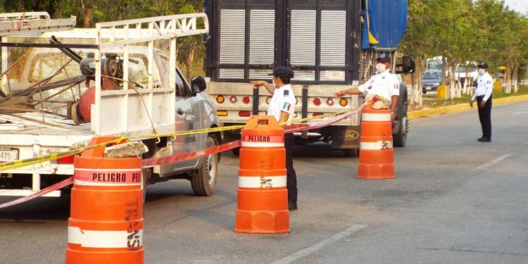 POLICÍA MUNICIPAL DE SOLIDARIDAD TRABAJA BAJO LAS MEDIDAS DE HIGIENE Y MANTIENE LA SEGURIDAD EN EL MUNICIPIO.