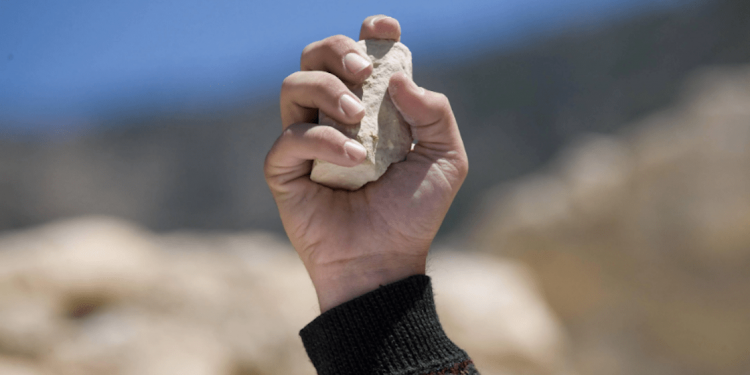 APEDREAN A BRIGADISTAS QUE PROMOVÍAN «QUÉDATE EN CASA» EN AGUASCALIENTES