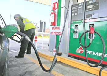 BAJA DE GASOLINAS CONTIENE INFLACIÓN EN MARZO